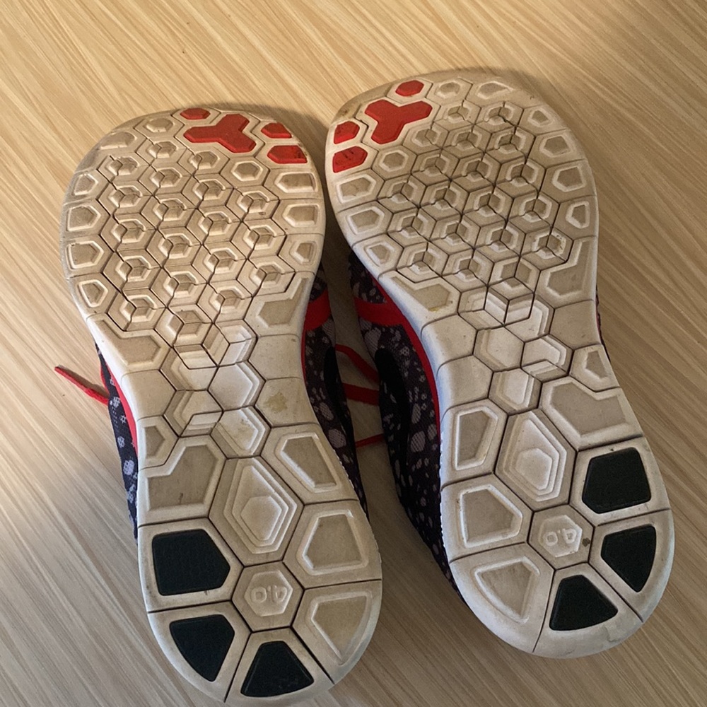 Nike Sneakers - Picture 6 of 7